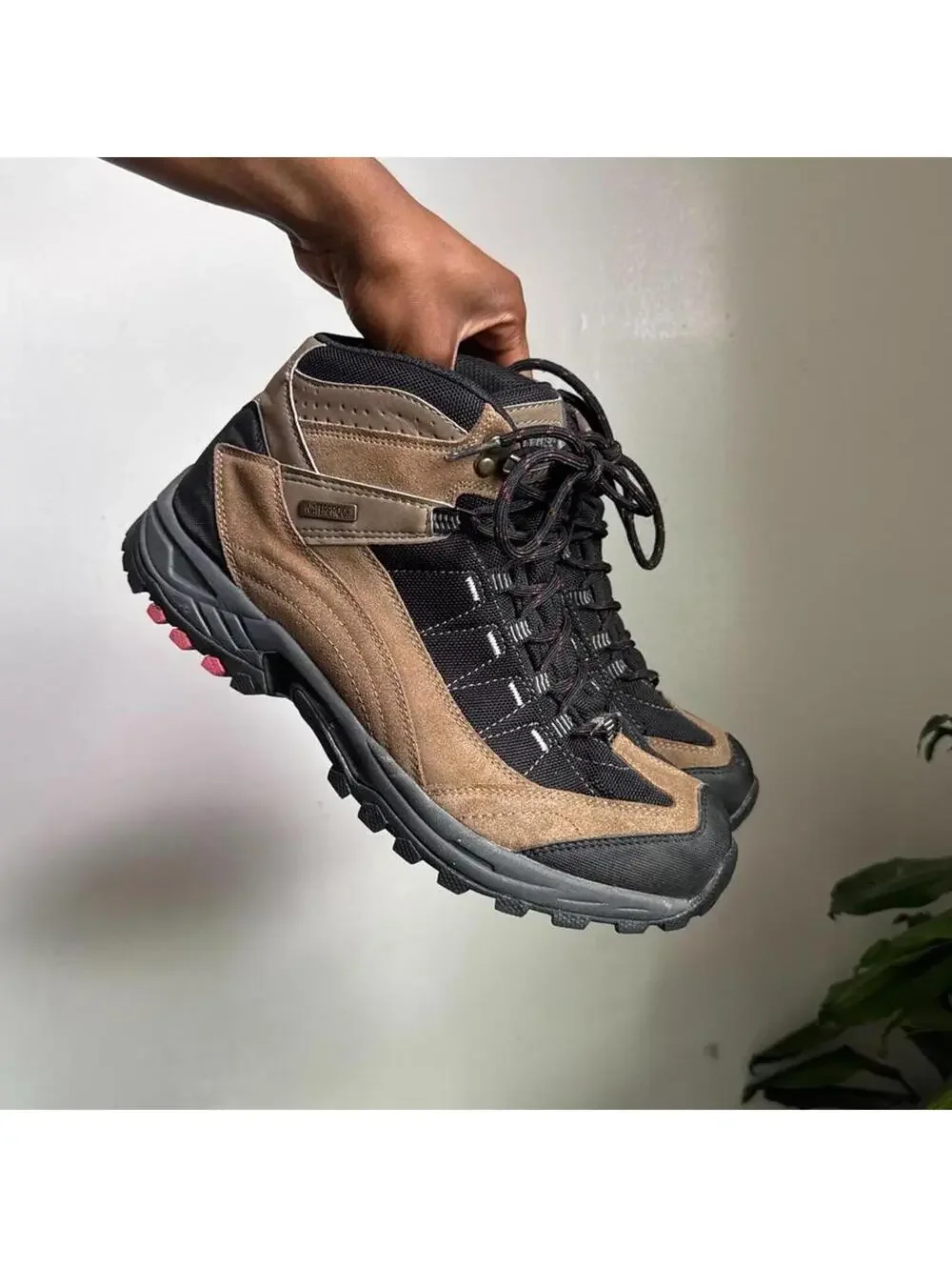 Smith’s American Earth Tone Gorpcore Hiking Boots men’s US 11